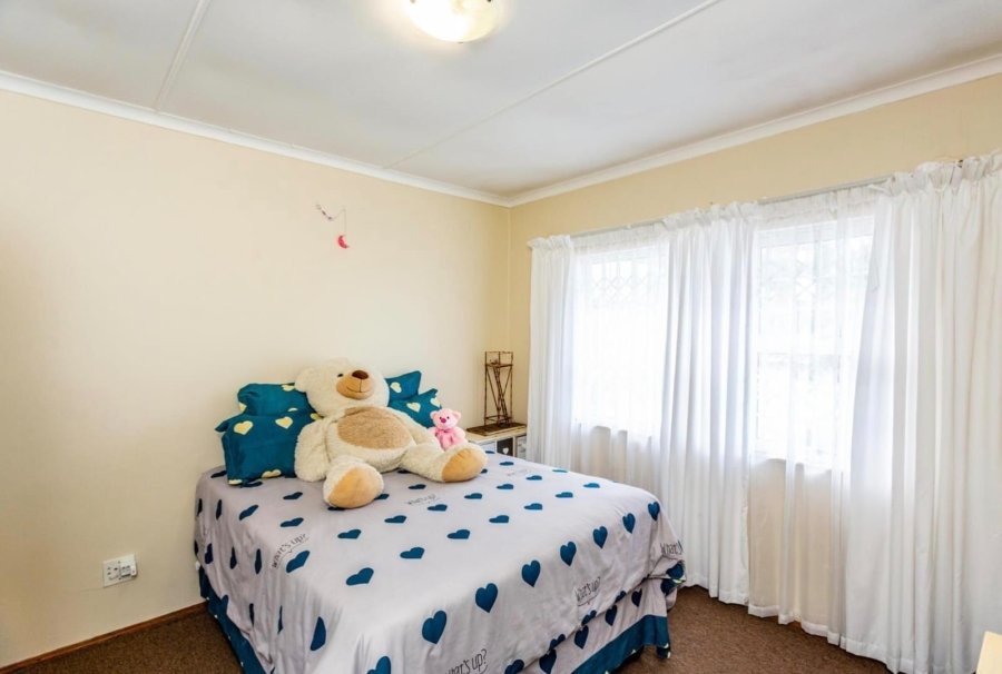 6 Bedroom Property for Sale in Bonnie Doone Eastern Cape